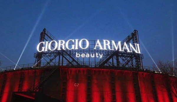 Giorgio Armani(阿玛尼）,Emporio Armani,Armani e来自xchange分别指什么意思？都是品牌名吗？